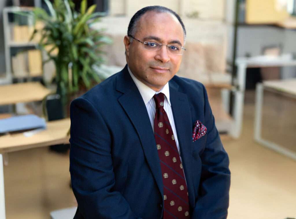 Dr.-Mohamed-Elfar-(MD,-MS,-FACS)